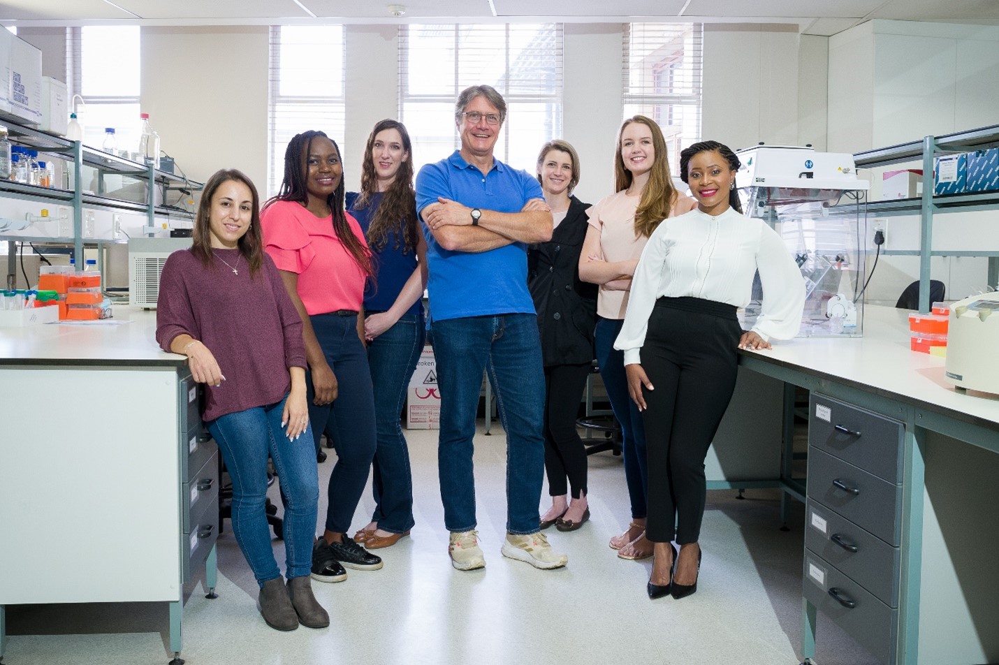 Some members of the NESHIE Research Group at the ICMM lab - Left to right: Carina Babbo, Thumbiko Kalua, Jeanne van Rensburg, Prof Michael Pepper, Dr Juanita Mellet, Megan Holborn and Lydia Sekoli