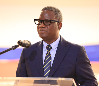 Professor Bernard Nthambeleni: Vice Chancellor and Principal of UNIVEN addressing the university community and dignitaries at the launch of IPGH and other research centres.